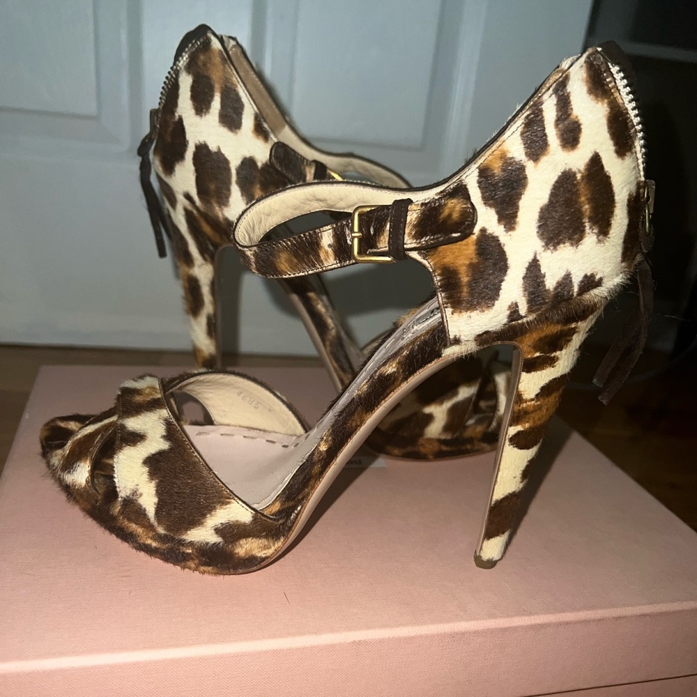MIU MIU CALF HAIR LEOPARD PRINT PLATFORM SANDALS